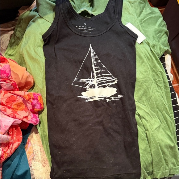 Banana Republic Tops - Banana Republic Black Tank Top with White Sailboat Graphic - Kids